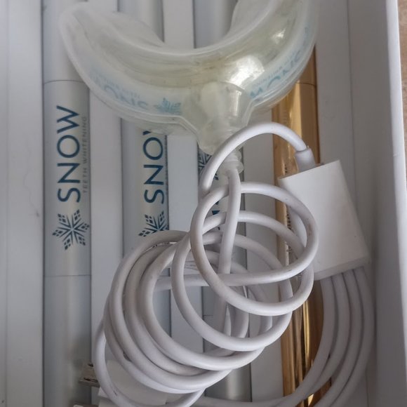 SNOW teeth whitening kit - Picture 2 of 2